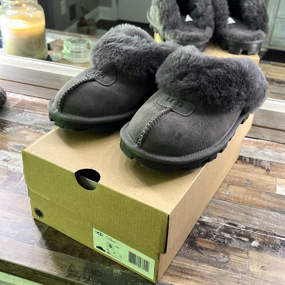 UGG Coquette GREY size 6